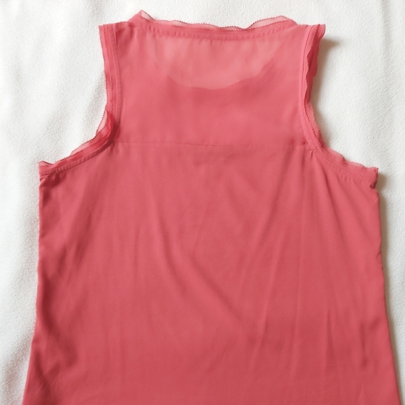 Banana Republic Sleeveless top - Picture 2 of 3